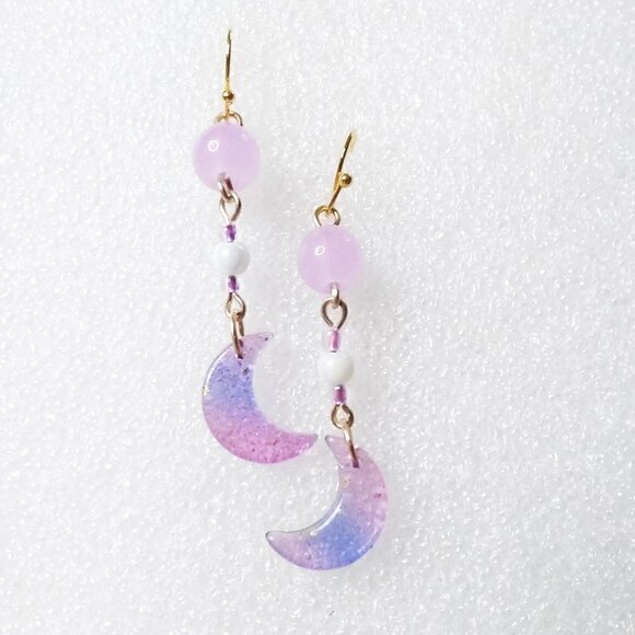 So Dainty & Girly! Lavender & Purple Moon Dangle Earrings! Sweet Spunky Unique - Picture 4 of 9